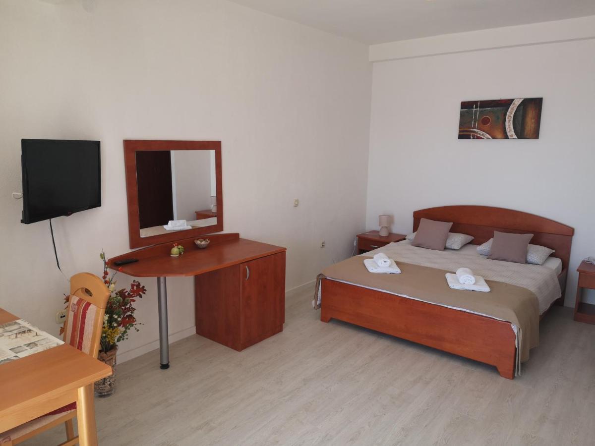 Apartmani California بودغورا المظهر الخارجي الصورة