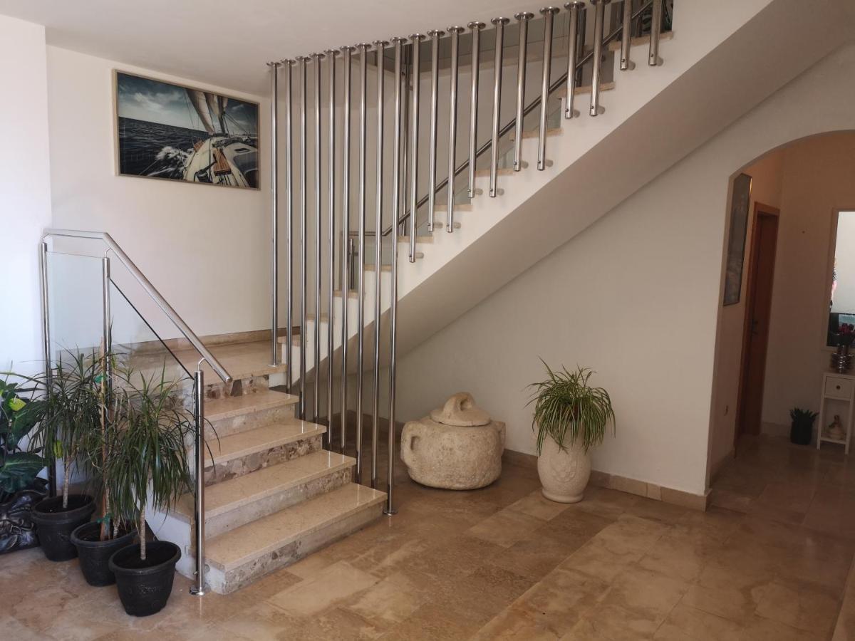 Apartmani California بودغورا المظهر الخارجي الصورة