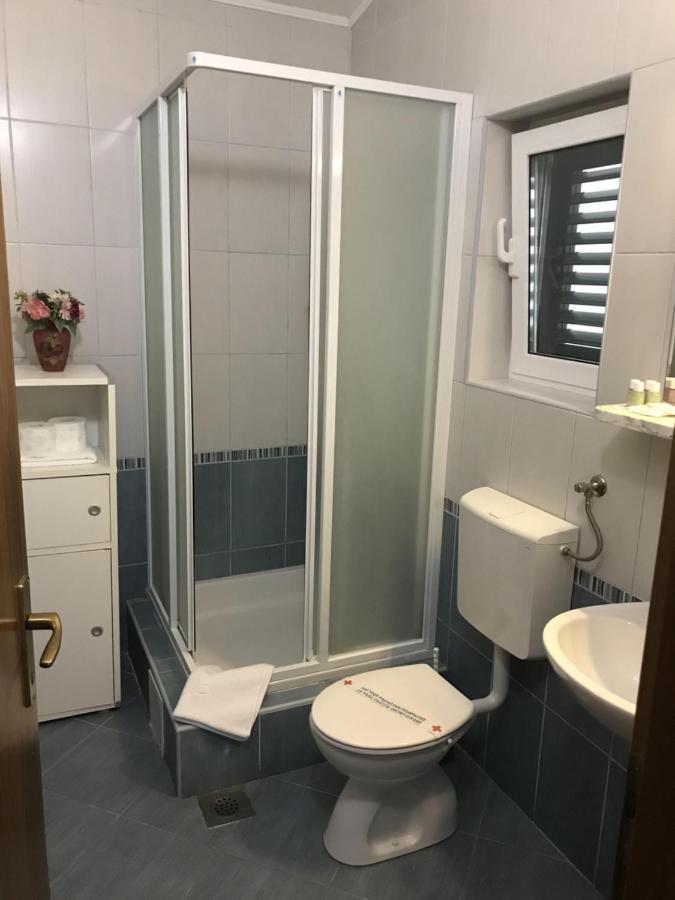 Apartmani California بودغورا المظهر الخارجي الصورة
